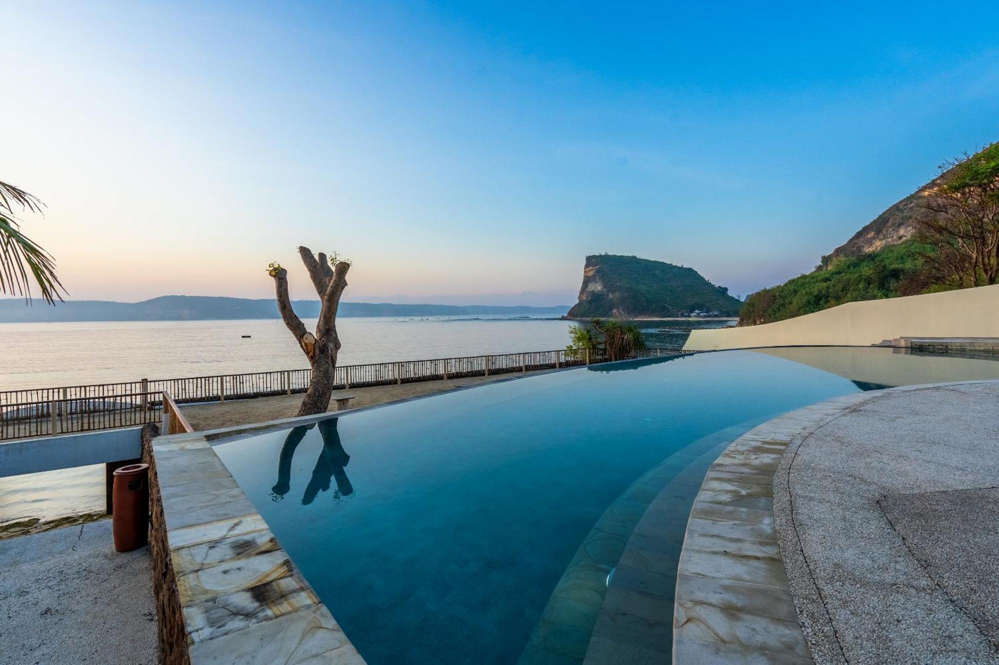 Inlight Lombok Beach Hotel Kuta  Ngoại thất bức ảnh